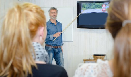 Auto-école pour réviser son code de la route en ligne Orange